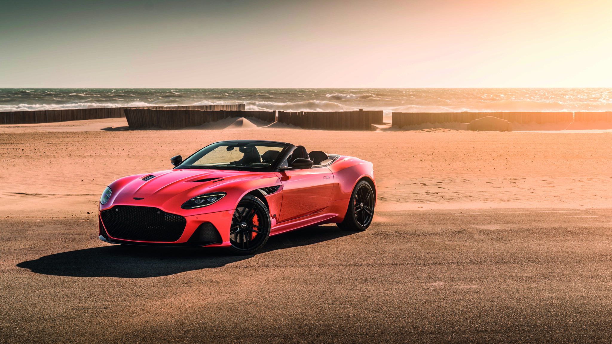 Aston Martin DBS Volante